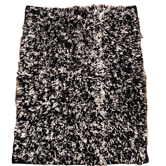 At Home Timbre Caviar Area Rug - Picture 2 of 9